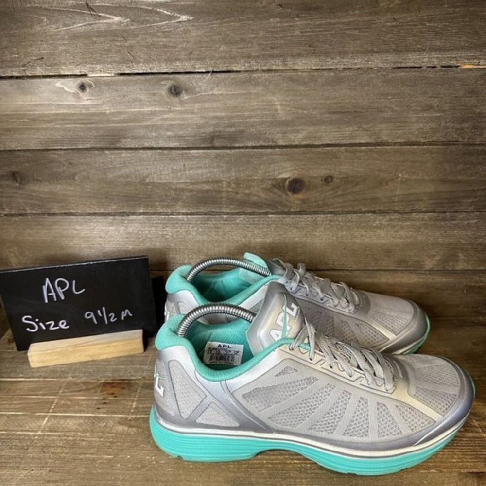 Womens Apl Windchill Gray Silver Athletic Training Shoes Sneakers Size 9.5 M Euc